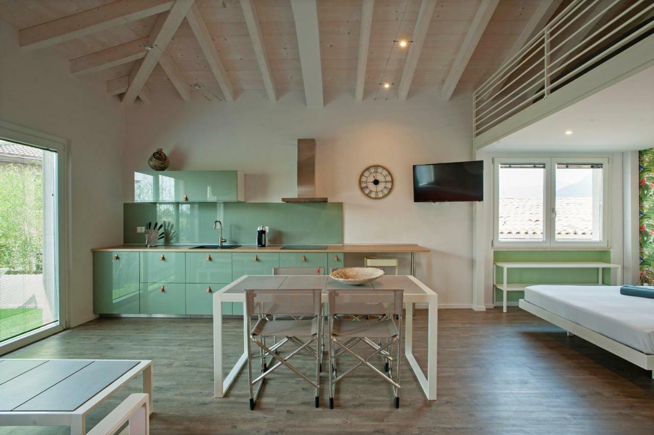 La Bellavita Del Garda Luxury Apartments San Felice del Benaco Exterior foto